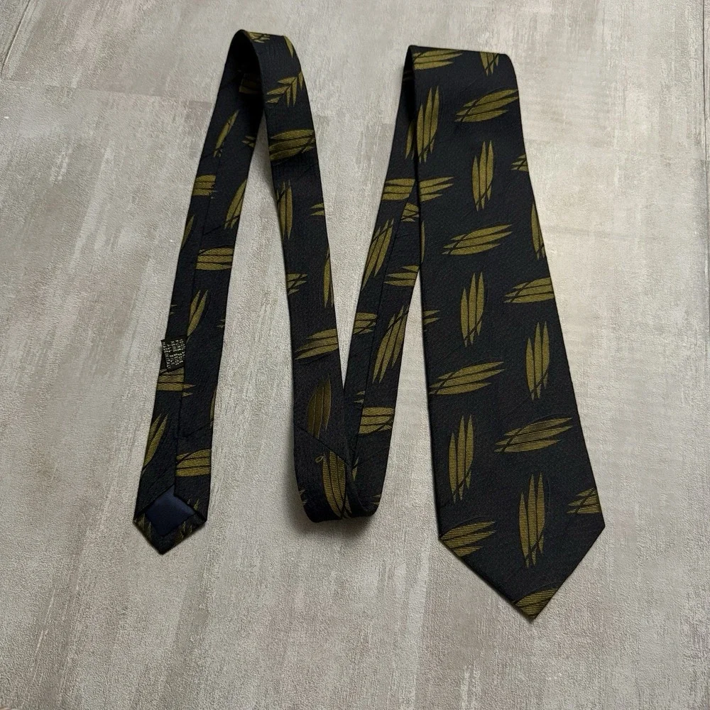 Giuliano Fujiwara Designer Tie Black Yellow 100% Silk Made In Italy 3.5 X 58‎